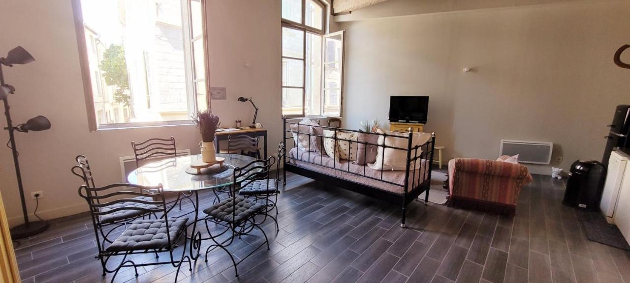 Appartamento La Doucette Provencale Cozy Nest In Avignone Esterno foto